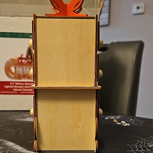 Kurt S. Adler Lighted Wooden Santa & Sleigh Advent Calendar Brand New - Picture 8 of 10